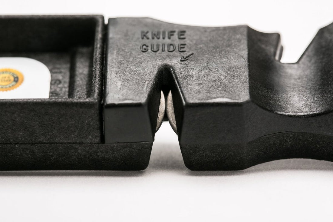 The SELECTOOL Side Knife Guide - Three sharpeners in one - SELECTOOL